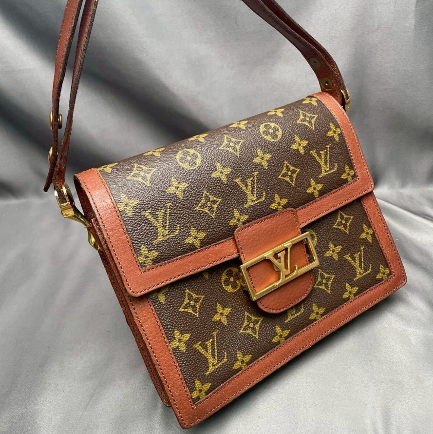 LOUIS VUITTON Dauphine shoulder bag