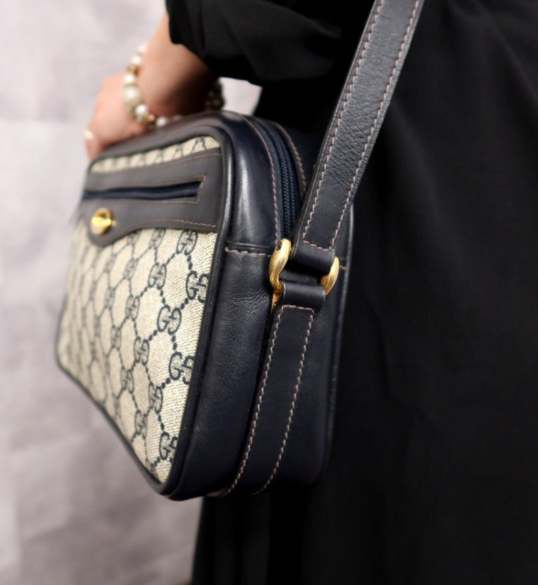GUCCI Old GG Supreme  Shoulder Bag