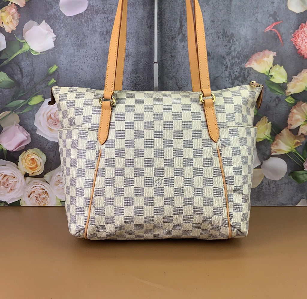Louis Vuitton Monogram Totally MM Shoulder Bag