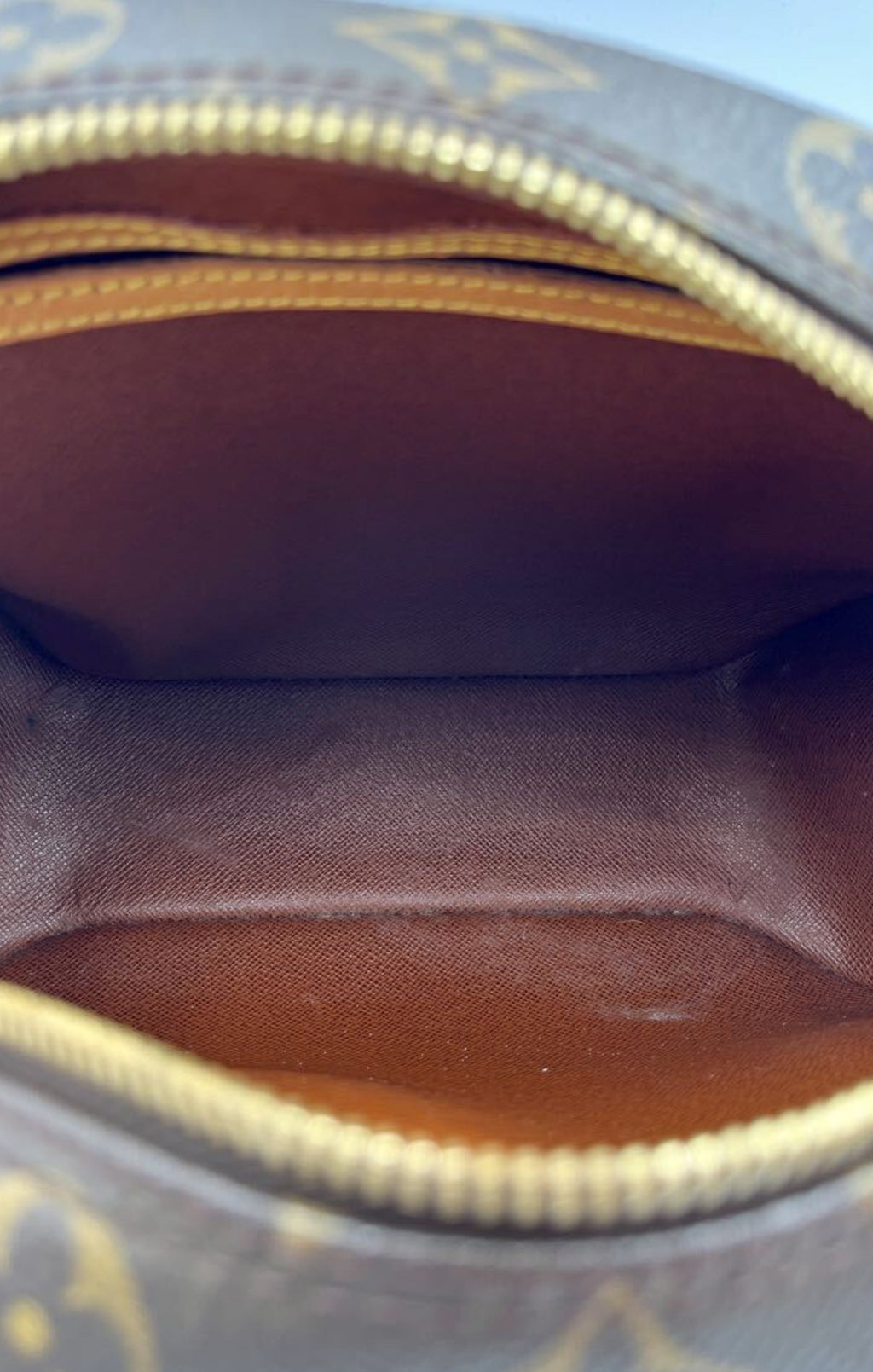 Authentic LOUIS VUITTON
Monogram Blois Shoulder Bag