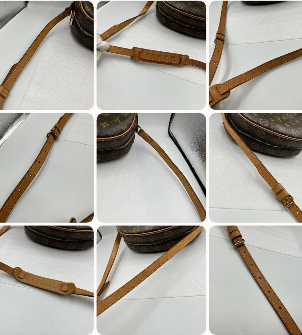 Authentic LOUIS VUITTON
Monogram Blois Shoulder Bag