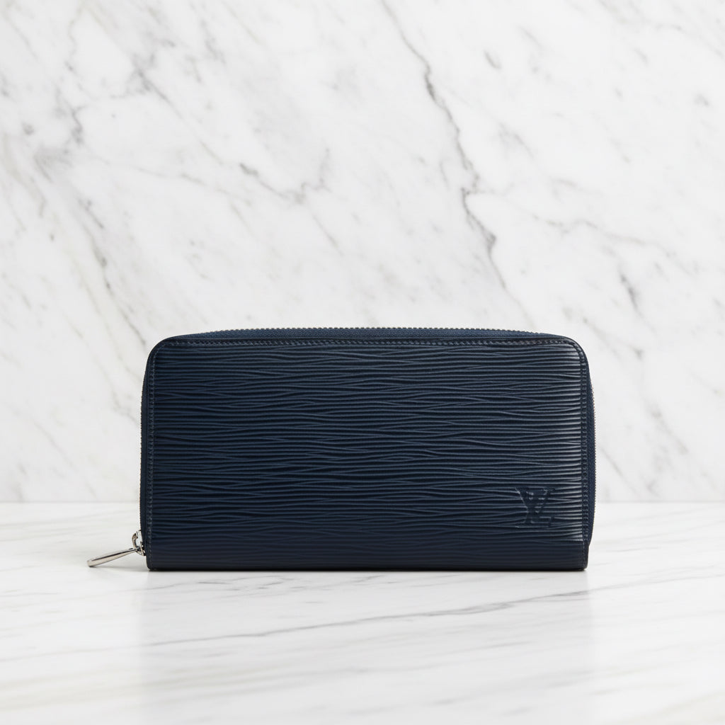Authentic  LOUIS VUITTON Epi Zippy Wallet Black