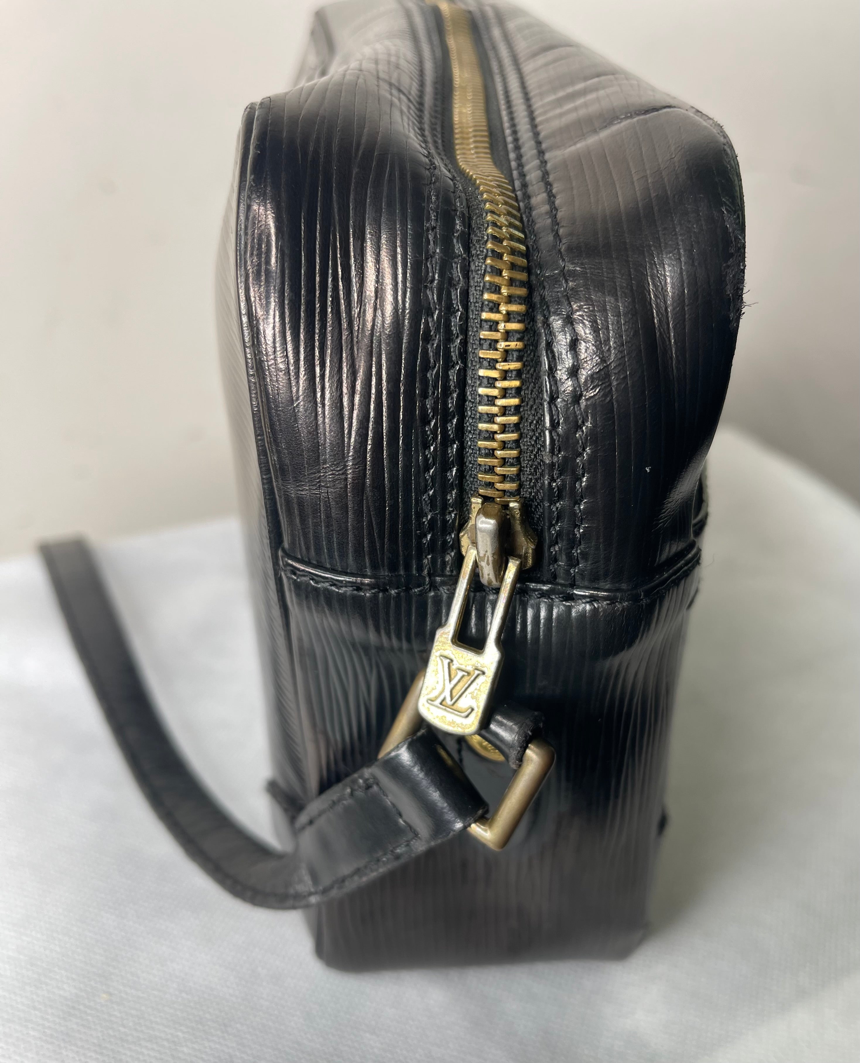 Louis Vuitton LV Monogram Trocadero 27