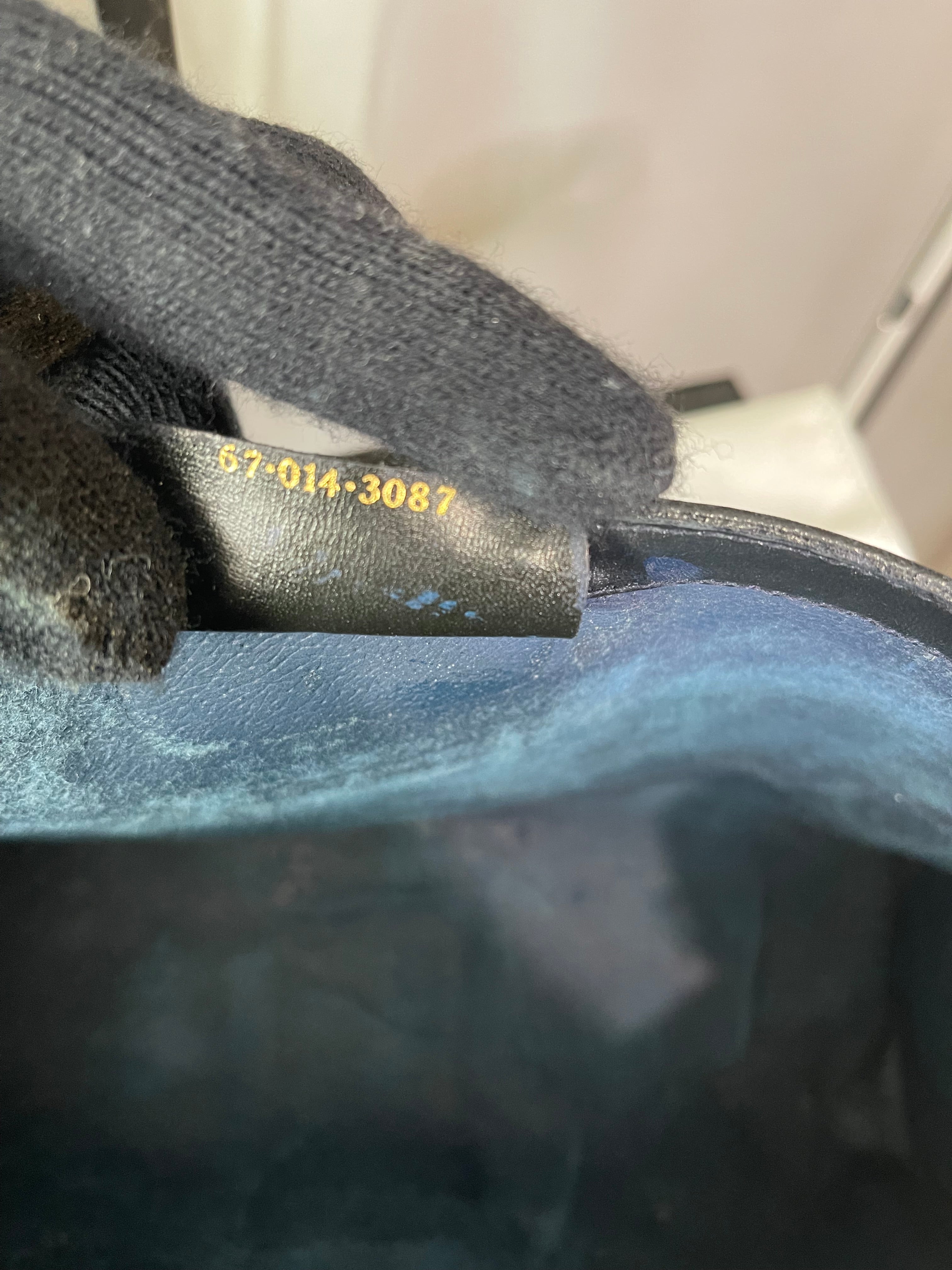 Gucci Sherry Supreme Navy ShoulderBag