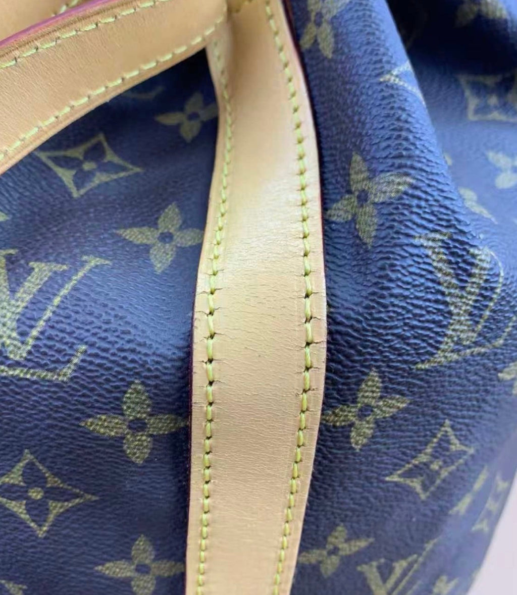 LOUIS VUITTON Monogram NOE Shoulder Bag