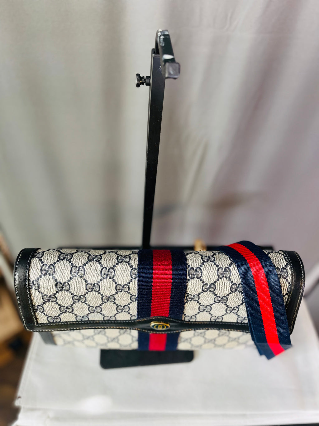 Gucci Sherry Supreme Navy ShoulderBag