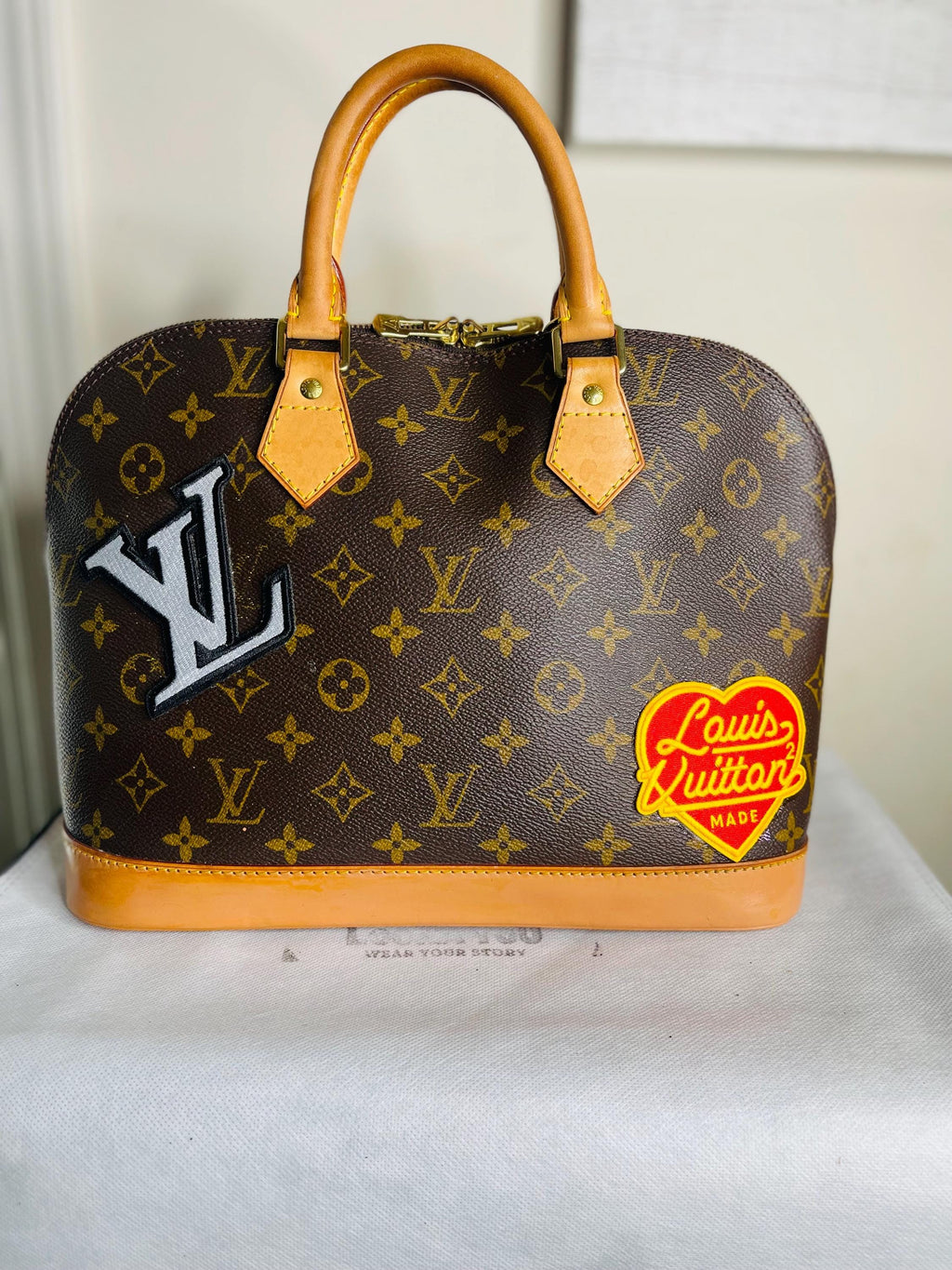 Authentic Louis Vuitton Alma PM Handbag  W / Name Tag , Lock & Key