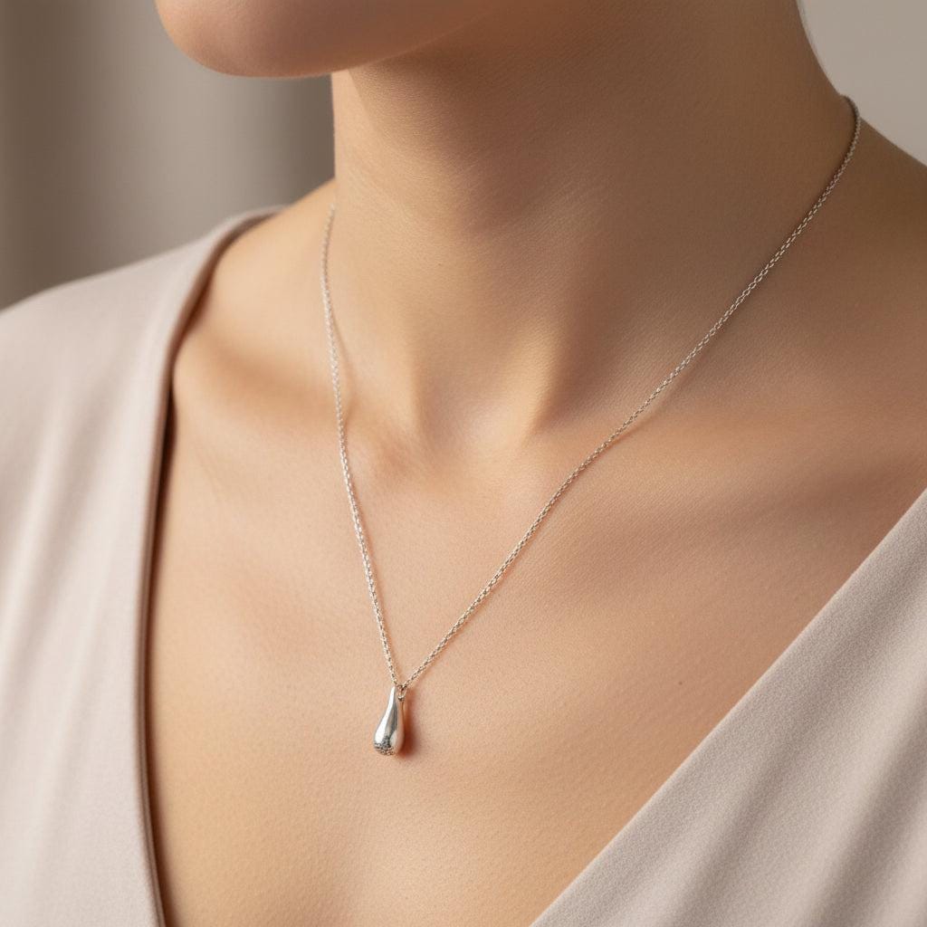 Authentic Tiffany & Co. Elsa Peretti Teardrop Necklace SV 2.7g/3.3g Vintage ( Great Gift)