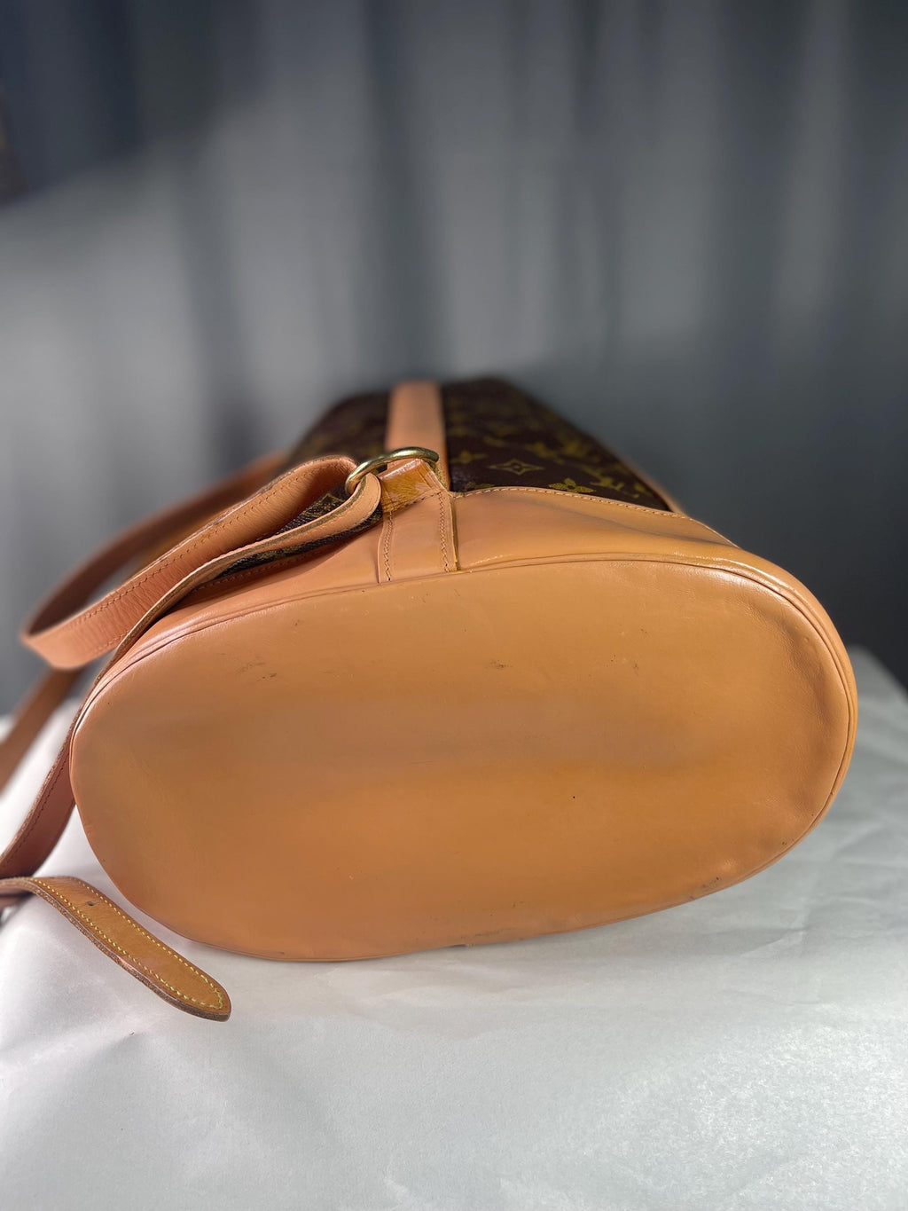 Authenic Louis Vuitton LV Shoulder Bag Randonnee PM Brown Monogram Vintage