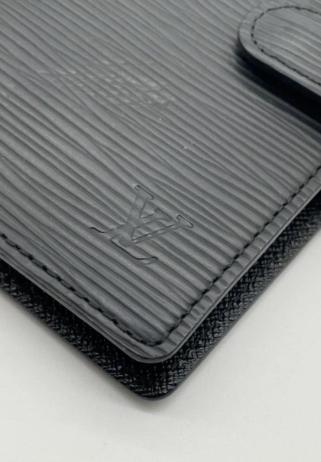 Authentic Louis Vuitton Epi Black Agenda PM Notebook W/Box