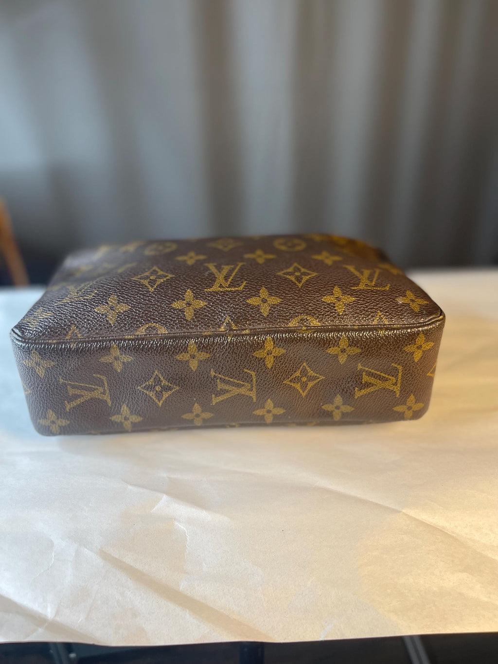 LOUIS VUITTON LV Monogram Trousse Toilette 28 Vintage