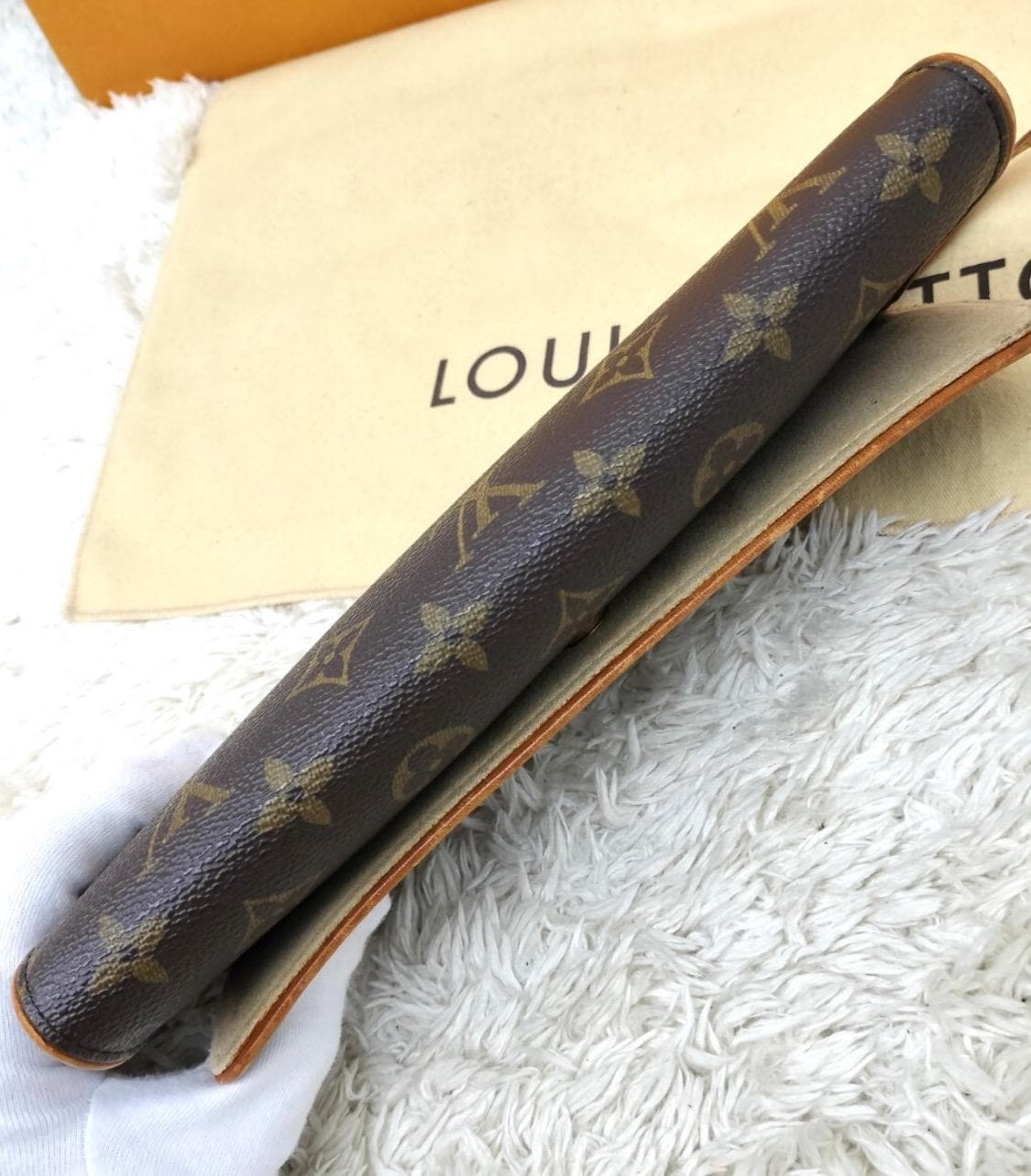 Authentic LOUIS VUITTON Monogram Pochette Twin PM