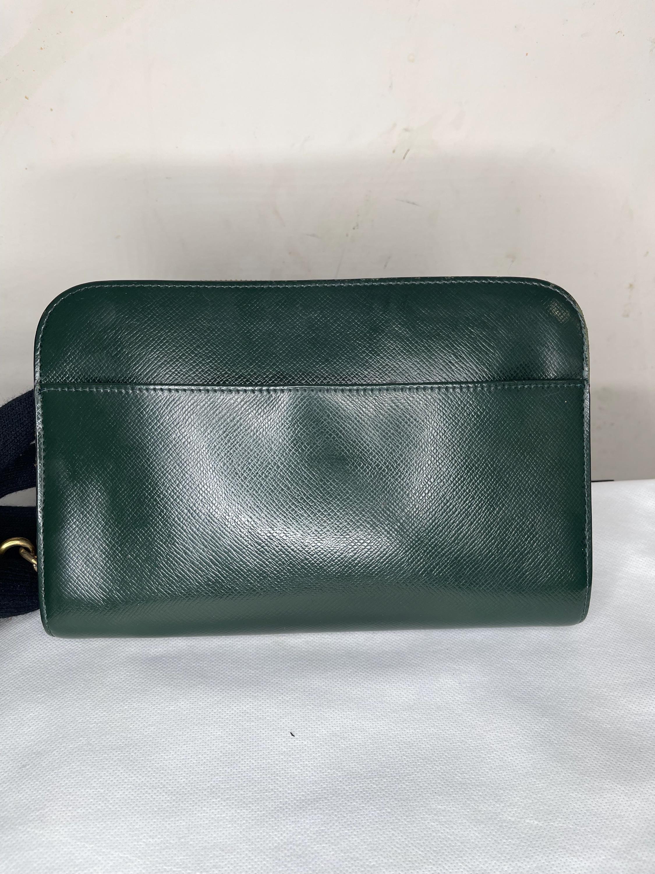 Authentic LOUIS VUITTON Taiga Baikal Leather Clutch Bag