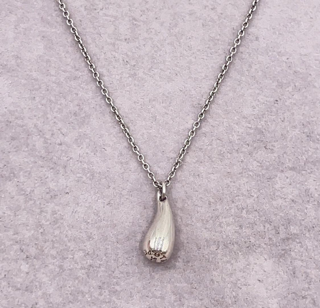 Authentic Tiffany & Co. Elsa Peretti Teardrop Necklace SV 2.7g/3.3g Vintage ( Great Gift)